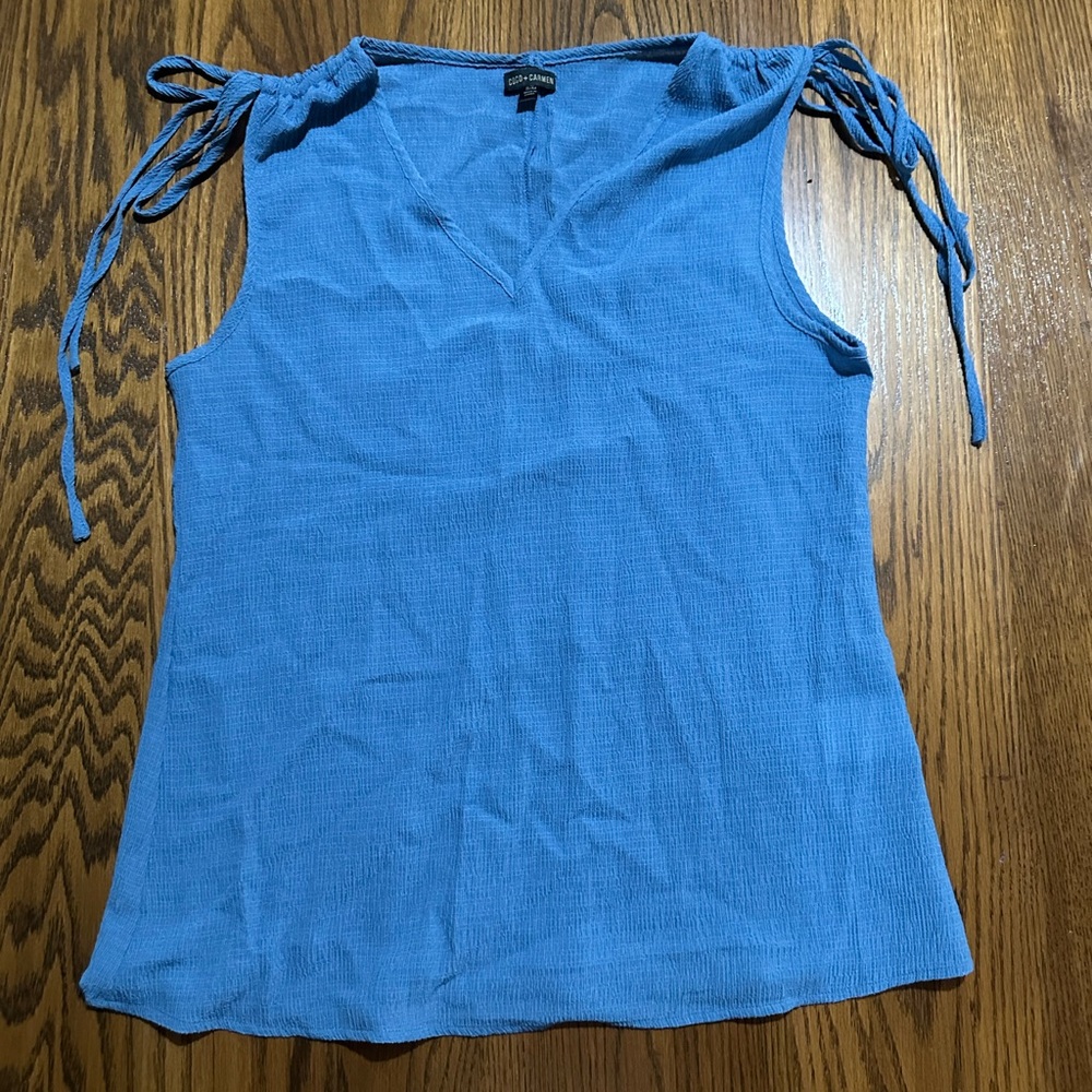 Coco + Carmen blue tank top tied shoulders‎ with bow